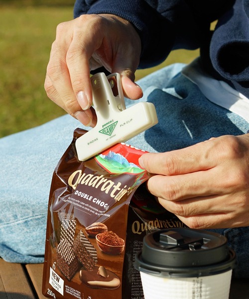 PENCO（ペンコ）の「penco ペンコ プラクリップ ブッククリップ グロー 蓄光（ステーショナリー・レディース・その他・FREE）」の3枚目の写真