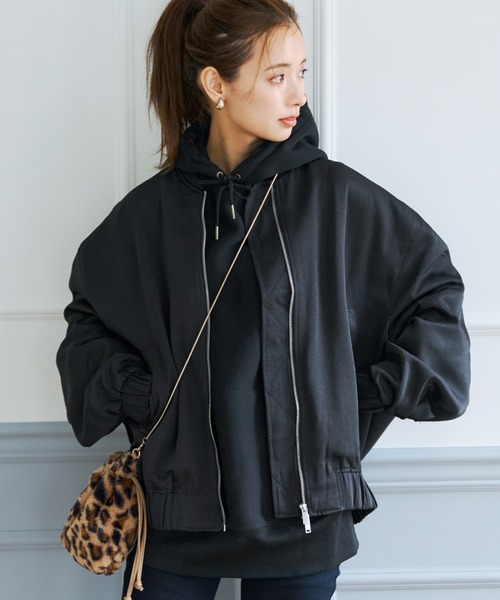 coca（coca）（コカ）の「ドルマンスリーブビックMA-1（MA-1・レディース・ブラック/ダークベージュ・M/L）」の2枚目の写真