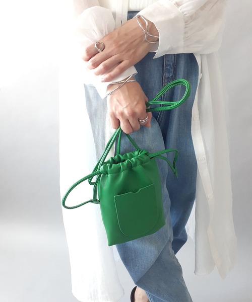 thank U more(サンキューモア)の「レザー 巾着 ショルダーバッグ(ショルダーバッグ・レディース・ベージュ/ピンク/ブラウン/グリーン・FREE)」の1枚目の写真