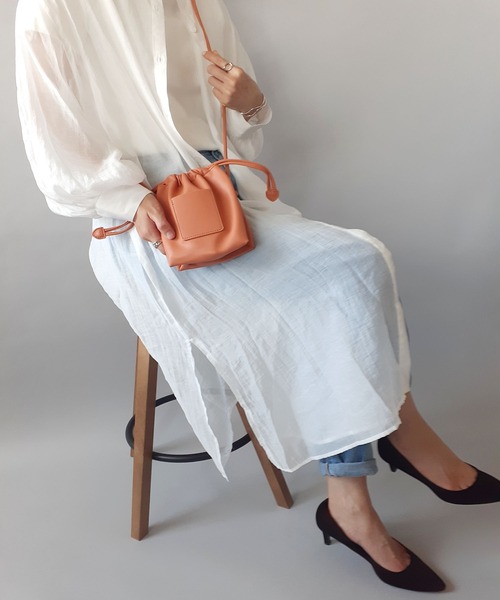 thank U more(サンキューモア)の「レザー 巾着 ショルダーバッグ(ショルダーバッグ・レディース・ベージュ/ピンク/ブラウン/グリーン・FREE)」の14枚目の写真