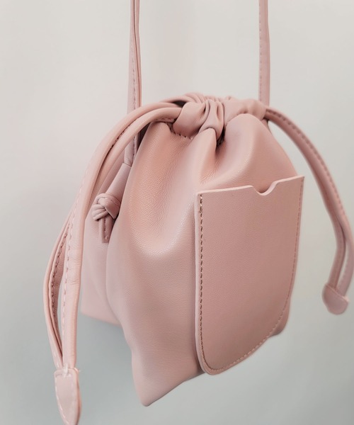 thank U more(サンキューモア)の「レザー 巾着 ショルダーバッグ(ショルダーバッグ・レディース・ベージュ/ピンク/ブラウン/グリーン・FREE)」の11枚目の写真