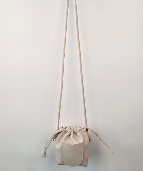 thank U more(サンキューモア)の「レザー 巾着 ショルダーバッグ(ショルダーバッグ・レディース・ベージュ/ピンク/ブラウン/グリーン・FREE)」の19枚目の写真