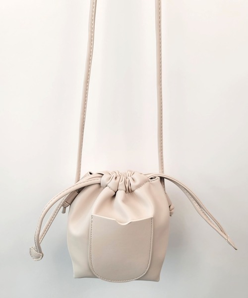 thank U more(サンキューモア)の「レザー 巾着 ショルダーバッグ(ショルダーバッグ・レディース・ベージュ/ピンク/ブラウン/グリーン・FREE)」の7枚目の写真