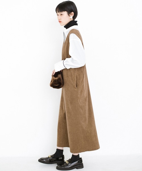 haco!(ハコ)の「「オシャレは我慢」なんてもうしない!寒い日のお出かけは無理せずに、あったか素材のジャンパースカート by que made me(ジャンパースカート・レディース・ライトブラウン/ブラック・LARGE/SMALL/MEDIUM/X-LARGE)」の5枚目の写真