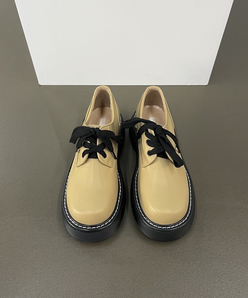 by muni:r（バイ ムニール）の「ステッチポイント厚底ローファー（ローファー・レディース・アイボリー/ブラック/ベージュ・23.0cm/23.5cm/24.0cm/24.5cm/25.0cm）」の9枚目の写真