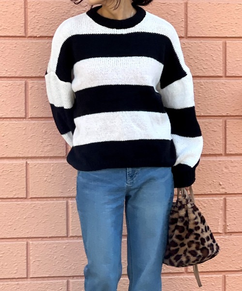 BEATJIVE（ビートジャイブ）の「ビッグシルエット 太ボーダー ニット レディース（ニット/セーター・レディース・ブラック×ピンク/ブラック×グリーン/ブラック×ホワイト・FREE）」の2枚目の写真