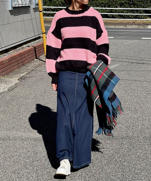 BEATJIVE（ビートジャイブ）の「ビッグシルエット 太ボーダー ニット レディース（ニット/セーター・レディース・ブラック×ピンク/ブラック×グリーン/ブラック×ホワイト・FREE）」の17枚目の写真