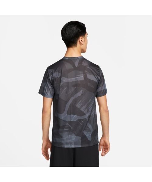NIKE(ナイキ)の「NIKE/ナイキ AS M DF TEE LGD CAMO AOP(Tシャツ/カットソー・メンズ・カモフラージュ/ブラック・M/L/XL)」の7枚目の写真