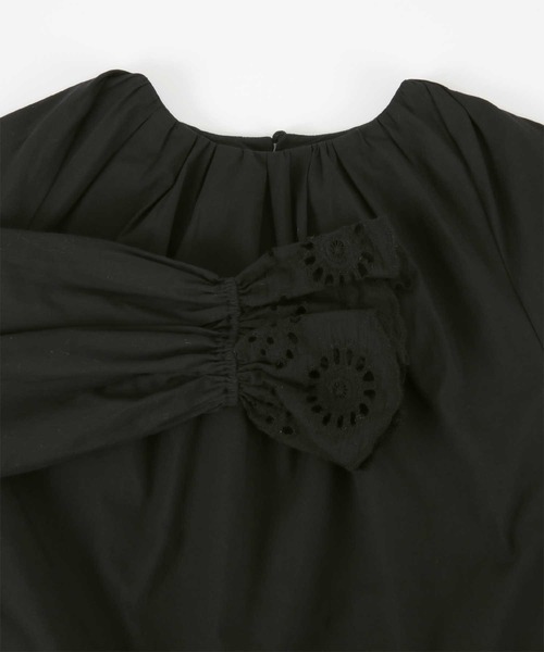 titivate(ティティベイト)の「袖口レースギャザーブラウス(シャツ/ブラウス・レディース・オフホワイト/ブラック/イエロー・S/M)」の18枚目の写真