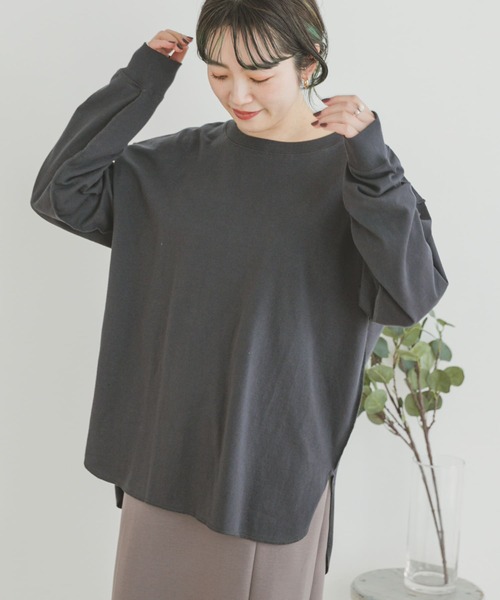 ITEMS URBANRESEARCH（アイテムズ アーバンリサーチ）の「ラウンドロングTシャツ（Tシャツ/カットソー・レディース・ブラック系その他/オフホワイト/スミクロ・FREE）」の19枚目の写真