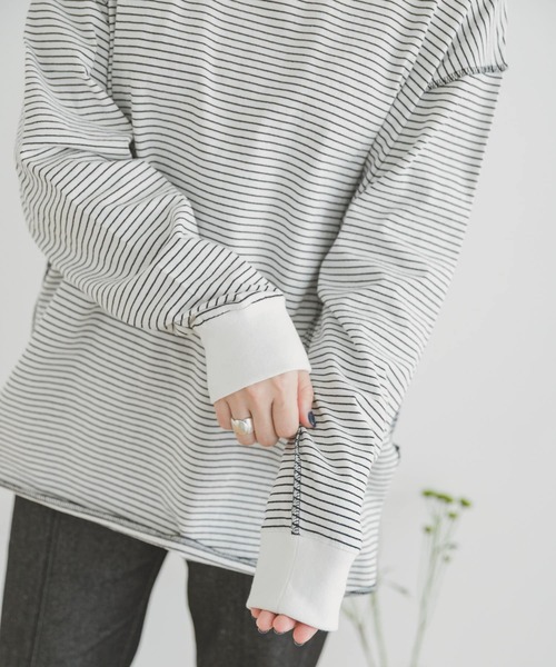 ITEMS URBANRESEARCH（アイテムズ アーバンリサーチ）の「ラウンドロングTシャツ（Tシャツ/カットソー・レディース・ブラック系その他/オフホワイト/スミクロ・FREE）」の5枚目の写真