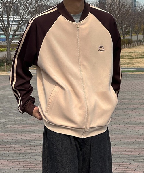 kutir（クティール）の「サイドライン配色トラックジャケット(セットアップ着用可)（その他アウター・メンズ・ネイビー/カーキ/アイボリー・MEDIUM/LARGE）」の21枚目の写真