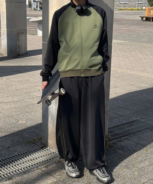 kutir（クティール）の「サイドライン配色トラックジャケット(セットアップ着用可)（その他アウター・メンズ・ネイビー/カーキ/アイボリー・MEDIUM/LARGE）」の8枚目の写真