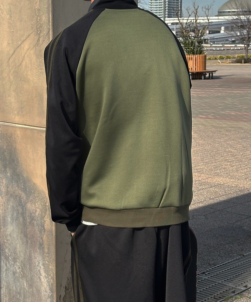 kutir（クティール）の「サイドライン配色トラックジャケット(セットアップ着用可)（その他アウター・メンズ・ネイビー/カーキ/アイボリー・MEDIUM/LARGE）」の7枚目の写真