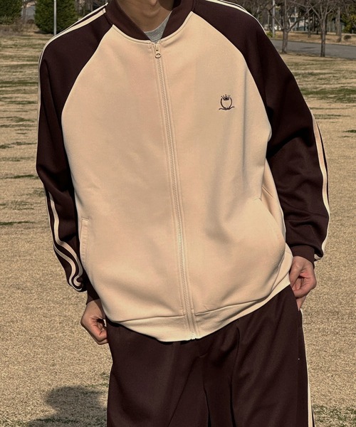 kutir（クティール）の「サイドライン配色トラックジャケット(セットアップ着用可)（その他アウター・メンズ・ネイビー/カーキ/アイボリー・MEDIUM/LARGE）」の15枚目の写真