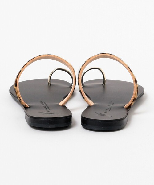 Ray BEAMS（レイビームス）の「NICOLAS LAINAS / サムリング フープ サンダル（サンダル・レディース・ゴールド・35/36/37/38/39）」の7枚目の写真