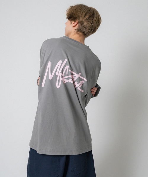 MFC STORE（エムエフシーストア）の「MFC STORE Script Logo LS T-SHIRT（Tシャツ/カットソー・メンズ・ホワイト/カーキ/アッシュ/ダークブラウン/ストーン/ネイビー・M/S/XL/L）」の3枚目の写真
