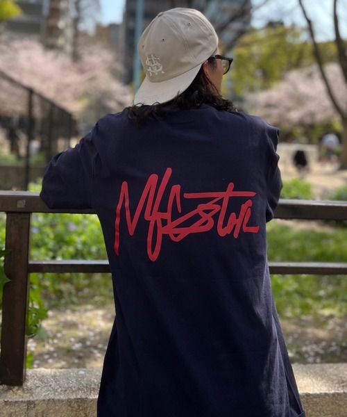 MFC STORE（エムエフシーストア）の「MFC STORE Script Logo LS T-SHIRT（Tシャツ/カットソー・メンズ・ホワイト/カーキ/アッシュ/ダークブラウン/ストーン/ネイビー・M/S/XL/L）」の7枚目の写真