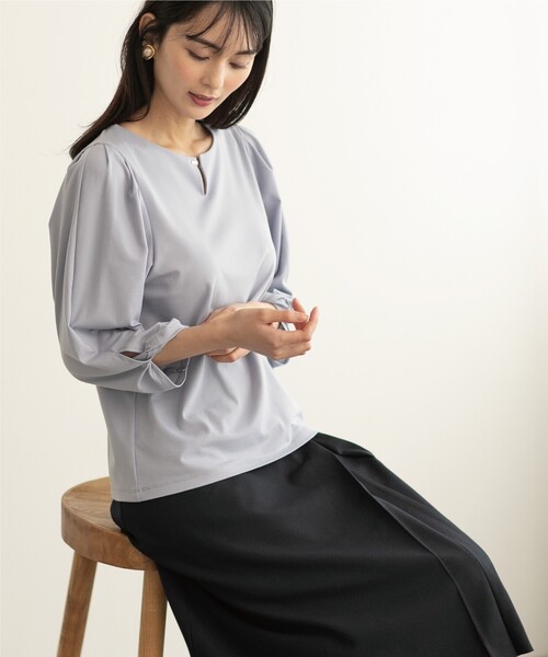 index（インデックス）の「◆ツイストスリーブトップス【接触冷感/洗濯機洗い可】（Tシャツ/カットソー・レディース・ライトブルー/イエロー系その他/オフホワイト/ネイビー・36/38/40/42）」の19枚目の写真