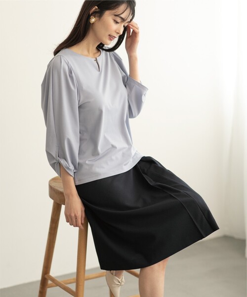 index（インデックス）の「◆ツイストスリーブトップス【接触冷感/洗濯機洗い可】（Tシャツ/カットソー・レディース・ライトブルー/イエロー系その他/オフホワイト/ネイビー・36/38/40/42）」の20枚目の写真