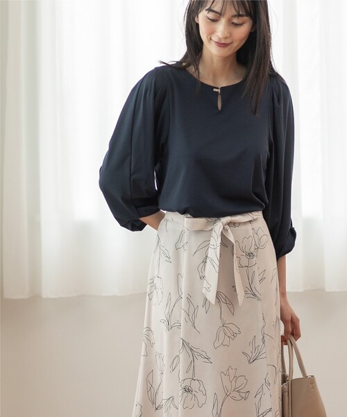 index（インデックス）の「◆ツイストスリーブトップス【接触冷感/洗濯機洗い可】（Tシャツ/カットソー・レディース・ライトブルー/イエロー系その他/オフホワイト/ネイビー・36/38/40/42）」の22枚目の写真