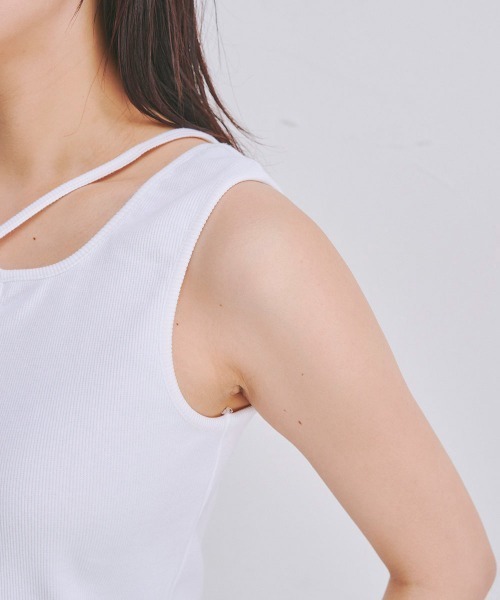 Droite lautreamont（ドロワットロートレアモン）の「リブ2WAYタンクトップ《洗濯機で洗える》（キャミソール・レディース・オフホワイト/ブラック/オレンジ・M）」の22枚目の写真