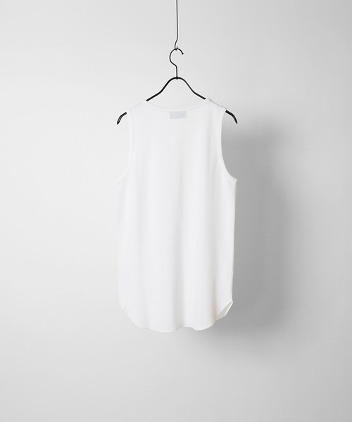 Confirm（コンファーム）の「ワッフル裾ラウンド / ベーシック タンクトップ【Confirm】 2025SS（タンクトップ・メンズ・ホワイト系その他3/ホワイト系その他/ホワイト/ブラック系その他/ホワイト系その他2/ブラック・XL/L/M）」の11枚目の写真