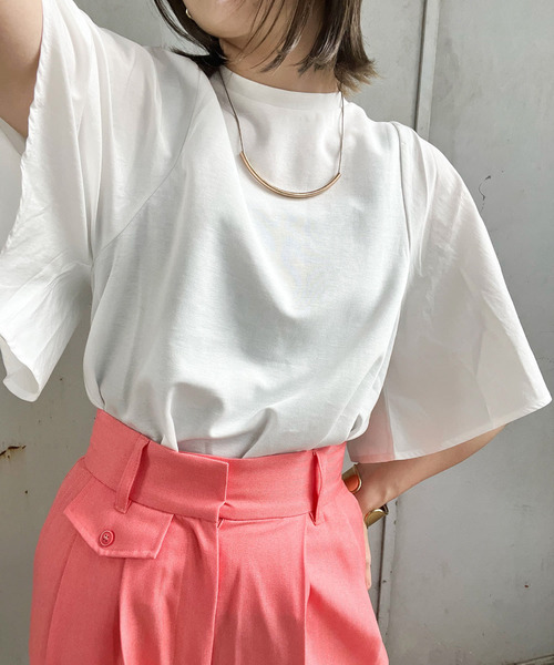 KBF(ケイビーエフ)の「ドッキングボリュームスリーブTEE(Tシャツ/カットソー・レディース・ブラック/グリーン系その他/オフホワイト・ONE)」の1枚目の写真