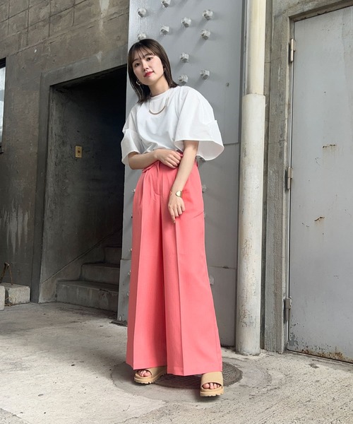 KBF(ケイビーエフ)の「ドッキングボリュームスリーブTEE(Tシャツ/カットソー・レディース・ブラック/グリーン系その他/オフホワイト・ONE)」の4枚目の写真