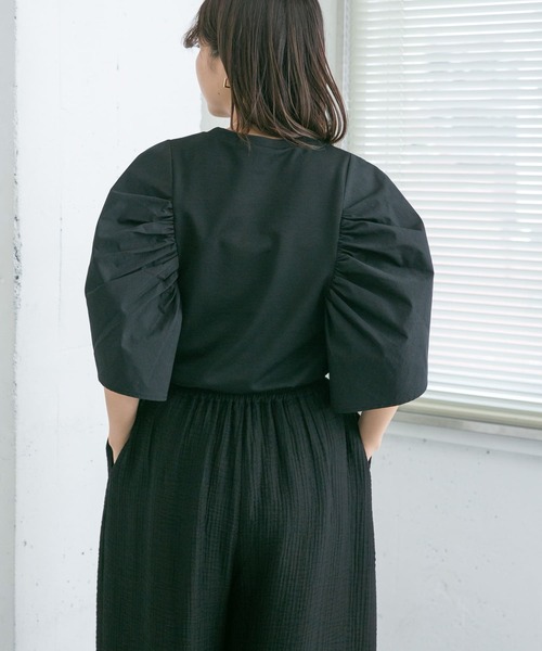 KBF(ケイビーエフ)の「ドッキングボリュームスリーブTEE(Tシャツ/カットソー・レディース・ブラック/グリーン系その他/オフホワイト・ONE)」の19枚目の写真