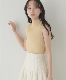 Stylevoice for xxx（スタイルヴォイスフォー）の「プリーツブルーゼノースリトップス（Tシャツ/カットソー）」
