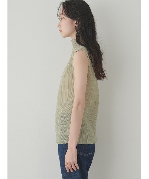 Stylevoice for xxx（スタイルヴォイスフォー）の「プリーツブルーゼノースリトップス（Tシャツ/カットソー・レディース・イエロー/グリーン/オフホワイト/ブラック・FREE）」の19枚目の写真