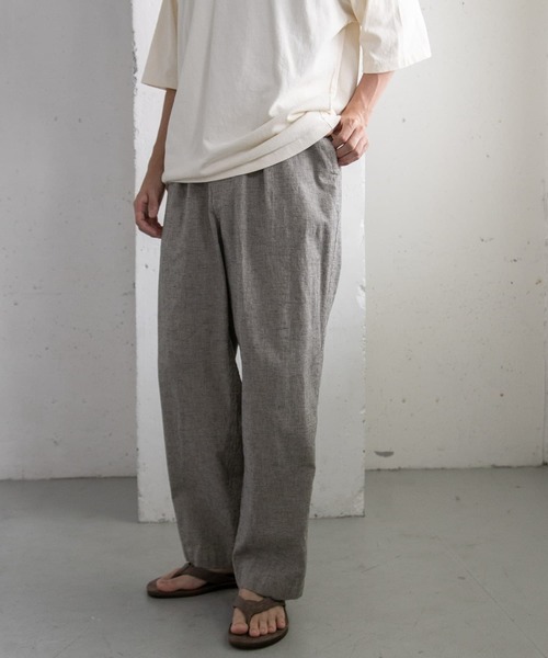 FORK&SPOON(フォークアンドスプーン)の「FORK&SPOON スモールチェックタックパンツ(その他パンツ・メンズ・ブラウン/ホワイト系その他・4/5)」の3枚目の写真