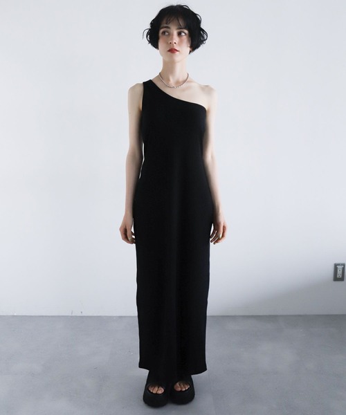 PAGEBOY(ページボーイ)の「カップツキワンショルワンピース(ワンピース・レディース・ブラック/ブラウン・FREE)」の5枚目の写真