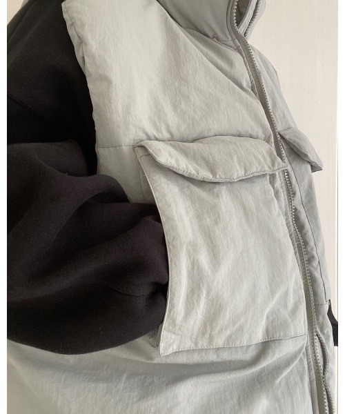 YACA（ヤーカ）の「mulch pocket vest/マルチポケットベスト（ダウンベスト・レディース・グレー・FREE）」の9枚目の写真
