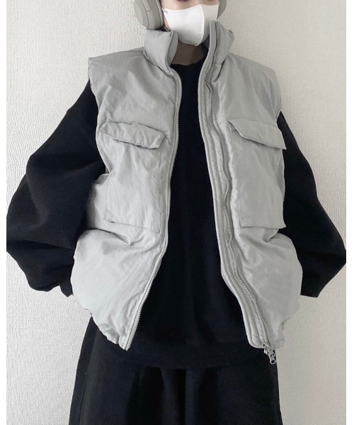 YACA（ヤーカ）の「mulch pocket vest/マルチポケットベスト（ダウンベスト・レディース・グレー・FREE）」の14枚目の写真