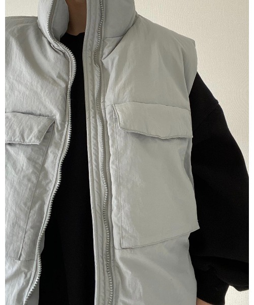 YACA（ヤーカ）の「mulch pocket vest/マルチポケットベスト（ダウンベスト・レディース・グレー・FREE）」の19枚目の写真