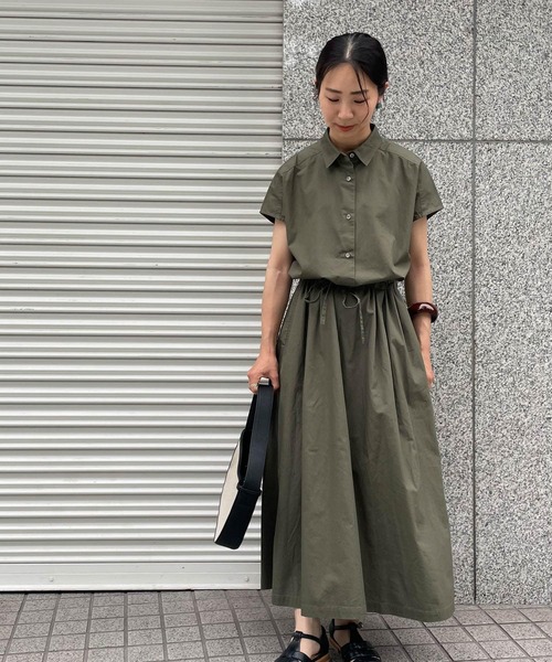 URBAN RESEARCH DOORS（アーバンリサーチドアーズ）の「ウエストマークワンピース（ワンピース・レディース・カーキ/ネイビー/ベージュ・MEDIUM）」の19枚目の写真