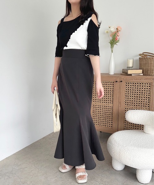 apres jour(アプレジュール)の「オープンショルダーアシメトップス【ZOZOTOWN限定アイテム】(Tシャツ/カットソー・レディース・ブラック系その他/イエロー系その他/グリーン系その他・フリー/X-LARGE)」の11枚目の写真