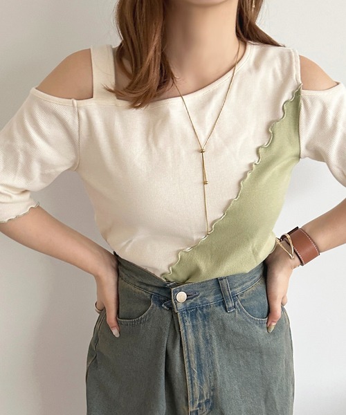 apres jour(アプレジュール)の「オープンショルダーアシメトップス【ZOZOTOWN限定アイテム】(Tシャツ/カットソー・レディース・ブラック系その他/イエロー系その他/グリーン系その他・フリー/X-LARGE)」の6枚目の写真