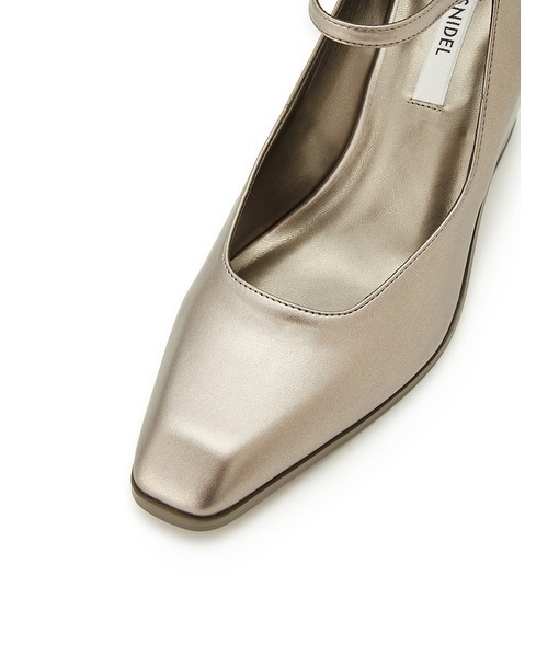 SNIDEL（スナイデル）の「ストラップパンプス（パンプス・レディース・ブラック/シルバー/ピンクベージュ・SMALL/LARGE/MEDIUM）」の4枚目の写真