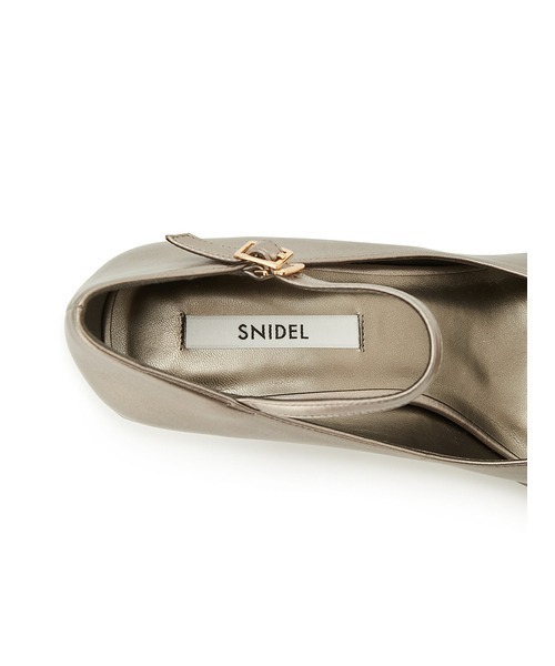 SNIDEL（スナイデル）の「ストラップパンプス（パンプス・レディース・ブラック/シルバー/ピンクベージュ・SMALL/LARGE/MEDIUM）」の6枚目の写真