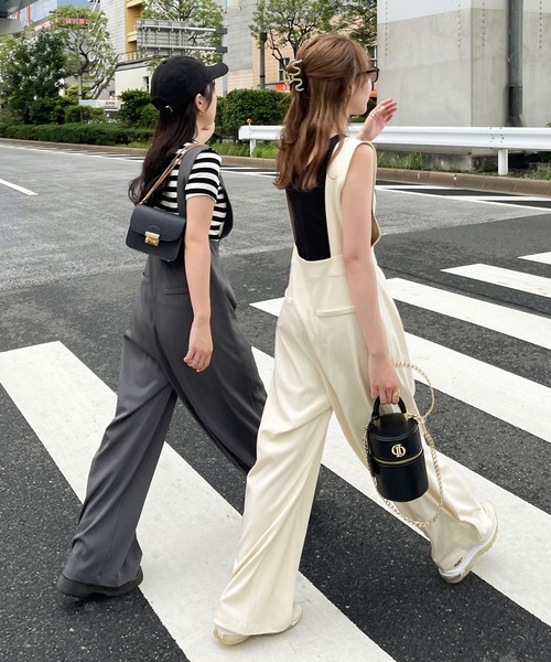 Ambre Ciel(アンブルシエル)の「ハイウエストサロペット/【WEB/EC限定商品】(サロペット/オーバーオール・レディース・チャコールグレー/アイボリー・FREE)」の11枚目の写真