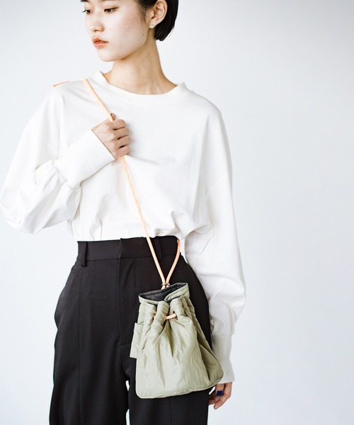 haco!（ハコ）の「haco!×NOKI 花をまとうコラボシリーズ【アンスリウム】巾着バッグ（ショルダーバッグ・レディース・ピンク/グリーン・ONE SIZE）」の14枚目の写真