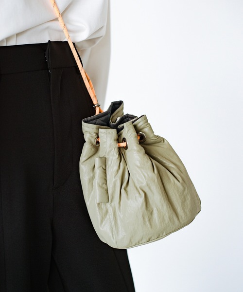 haco!（ハコ）の「haco!×NOKI 花をまとうコラボシリーズ【アンスリウム】巾着バッグ（ショルダーバッグ・レディース・ピンク/グリーン・ONE SIZE）」の21枚目の写真