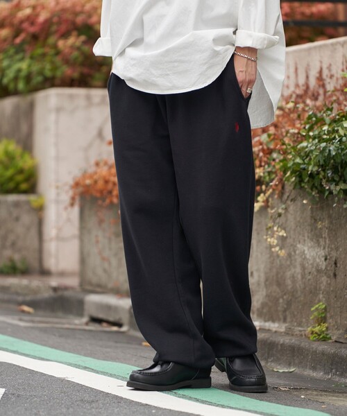 U.S. POLO ASSN.（ユーエスポロアッスン）の「U.S. POLO ASSN./ユーエスポロアッスン 別注ワンポイント刺繍ロゴスウェットパンツ/ワイドパンツ/ユニセックス(限定展開)（スウェットパンツ・メンズ・ライトグレー/オフホワイト/ブラック/ネイビー・LARGE/SMALL/MEDIUM）」の5枚目の写真