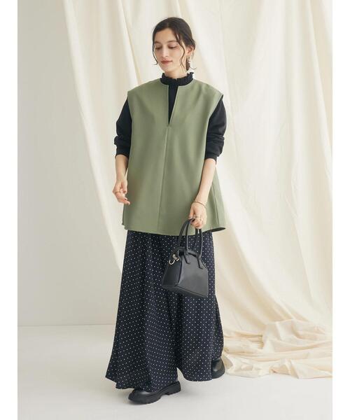 CRAFT STANDARD BOUTIQUE（クラフトスタンダードブティック）の「【イージーケア】Vネックベスト（ベスト・レディース・ブラック/カーキ・L/M）」の16枚目の写真