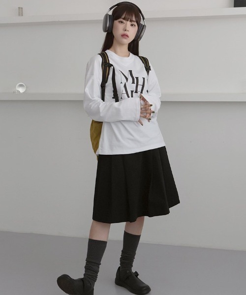 muahmuah(ムーアムーア)の「A'GEM/9 × .kom『muah muah/ムーアムーア』MIDDLE LOGO LONG SLEEVE/ミドルロゴ 長袖Tシャツ(Tシャツ/カットソー・レディース・ホワイト・FREE)」の7枚目の写真