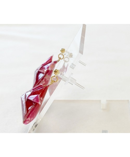 GGD SELECT（ジージーディー　セレクト）の「兜樹脂ポストピアス[和小物マルシェ]（ピアス（両耳用）・レディース・パープル/レッド/グリーン・FREE）」の6枚目の写真
