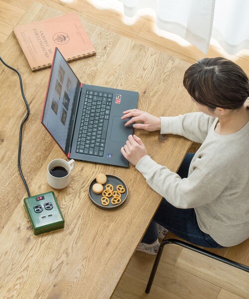 Fargo/ファーゴ STEEL TAP USB 3.4A/AC4個口 USB付き 電源タップ